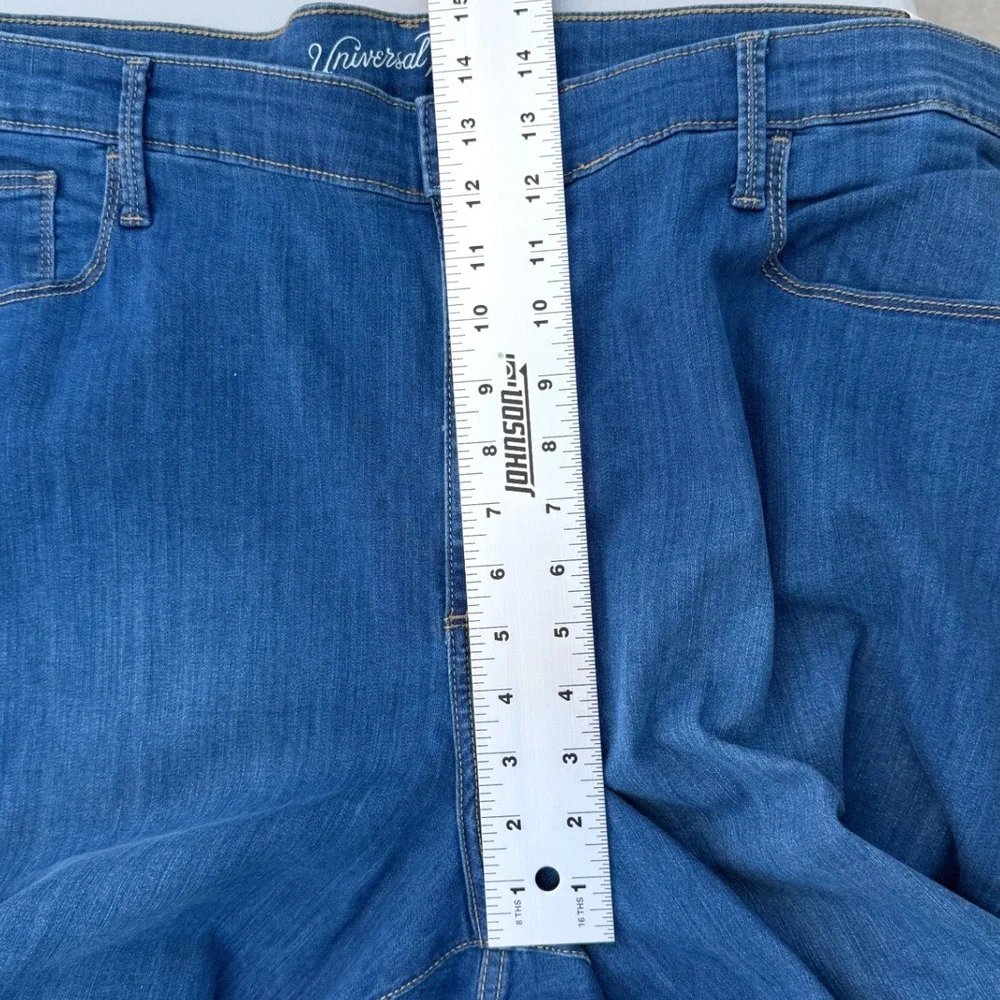 Universal Thread High Rise Skinny Jeans Blue 26WR Raw Hem Recycled Cotton Blend